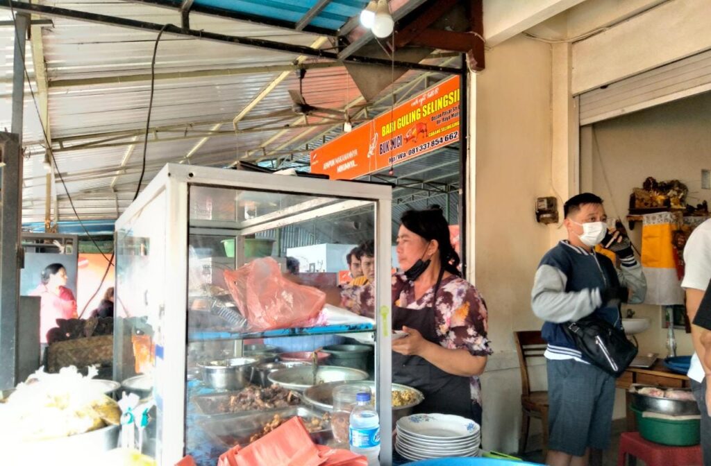 Rekomendasi Spot Kuliner Babi Guling Khas Bali Paling Laris