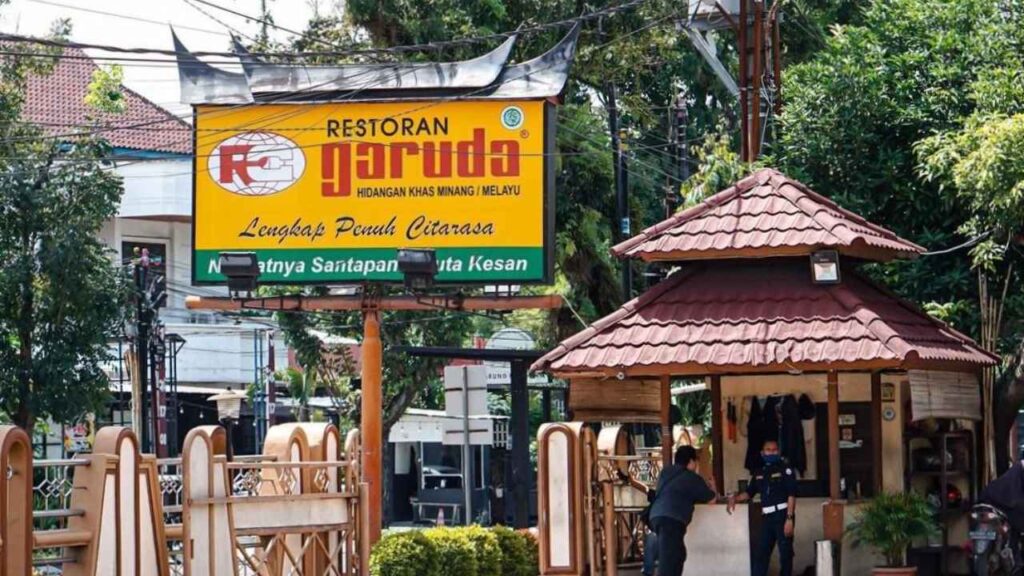 5 Rumah Makan Padang yang Wajib Dikunjungi di Kota Medan