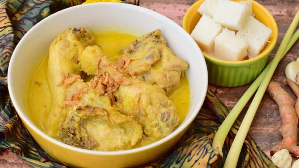 Bukan Sekadar Menu Lebaran! Ini Sejarah Opor Ayam yang Bertahan Ratusan Tahun