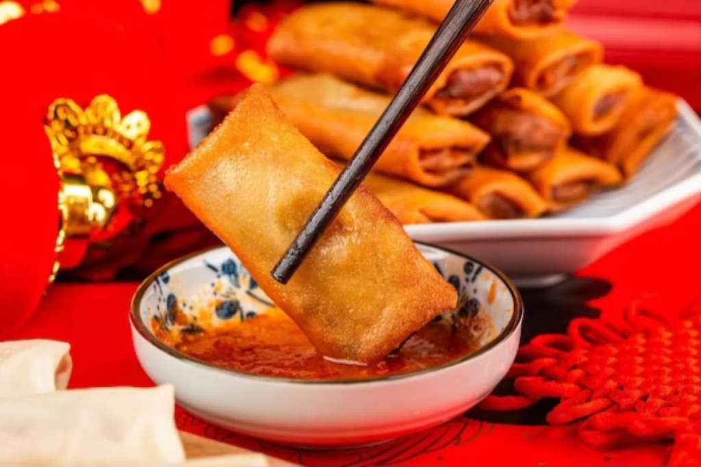 Makna Tersembunyi! Ternyata Ini Filosofi Lumpia yang Jadi Simbol Keberuntungan Saat Imlek