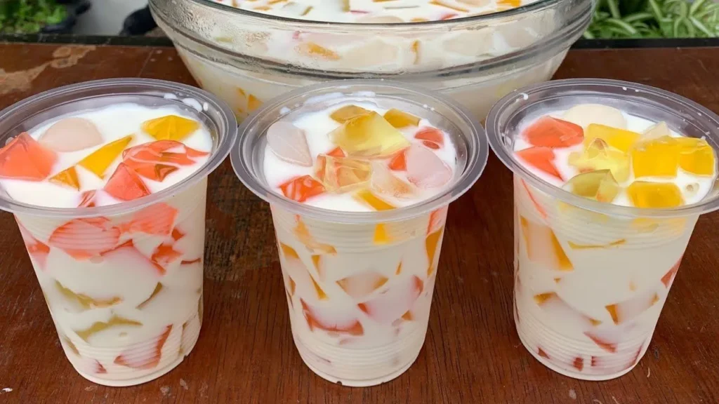 Ragam Menu Takjil yang Sering Ditemui Saat Jam Berbuka Puasa
