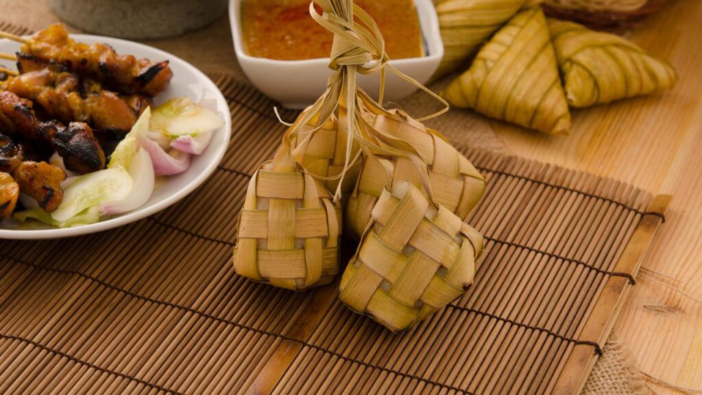 Bukan Sekadar Makanan! Ini Sejarah Ketupat yang Selalu Hadir Saat Lebaran