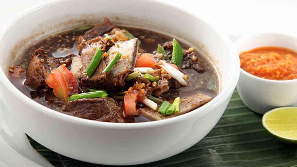 Apa yang Bikin Sup Konro dan Konro Bakar dari Makassar Begitu Istimewa?