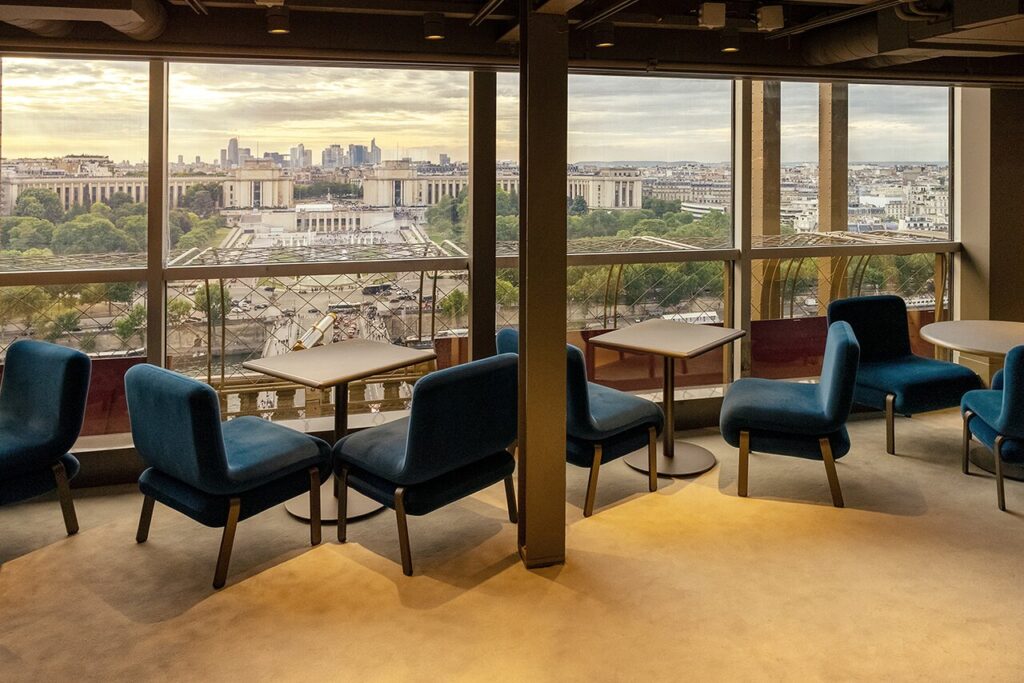 Brunch di Madame Brasserie Bikin Susah Move On, Sensasi Santai di Menara Eiffel yang Lagi Viral!