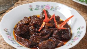 Resep Ungkep Daging Sapi Super Empuk, Bumbu Meresap Sampai ke Dalam Daging!