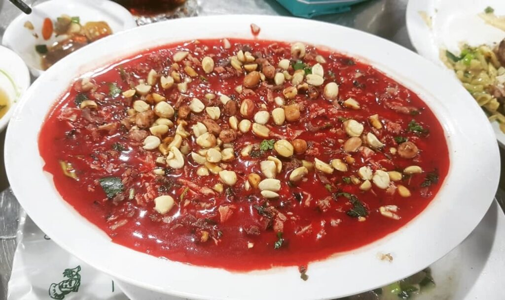 Puding Darah Tiet Canh: Hidangan Tradisional Vietnam yang Bikin Heboh Dunia