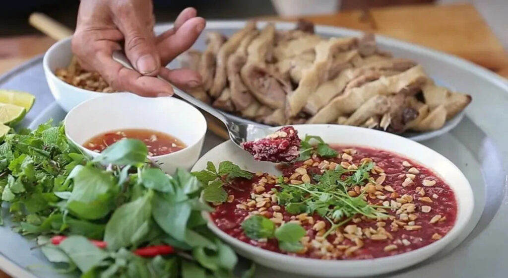 Puding Darah Tiet Canh: Hidangan Tradisional Vietnam yang Bikin Heboh Dunia
