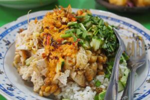 7 Nasi Langgi Terenak di Cirebon yang Bikin Nagih, Kuliner Legendaris Ini Wajib Masuk List!