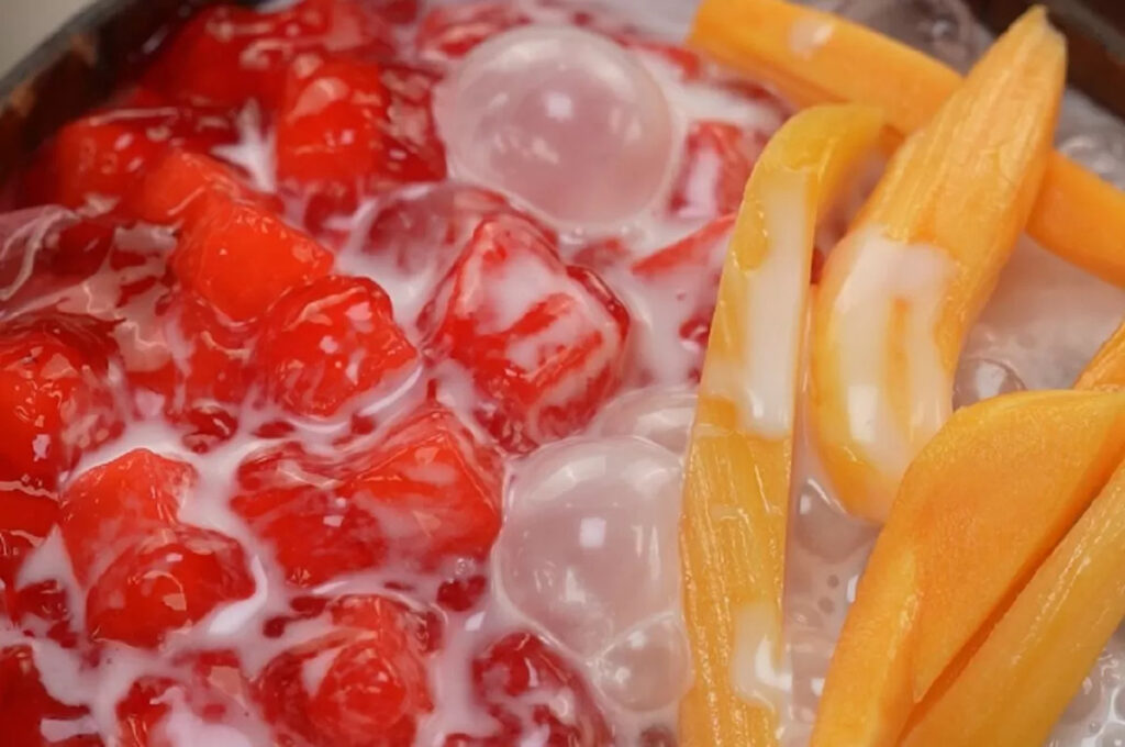 Bukan Cuma Mango Sticky Rice! Ini Dessert Tradisional Thailand yang Bikin Lisa BLACKPINK Jatuh Cinta!